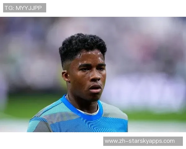 恩德里克坚定表态:我来里昂是为了赢球而非玩乐 恩德里克坚定表态:我来里昂是为了赢球而非玩乐